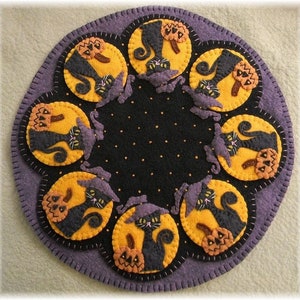 Wool Applique Pattern, Spooky Halloween, Wool Table Mat, Candle Mat, Halloween Decor, Kathryn Hecker,  Penny Lane Primitives, PATTERN ONLY