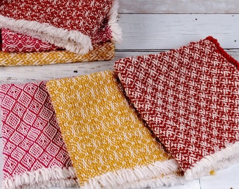 Asciugamano in cotone tessuto a mano - Pezzo unico - Frange morbide - Scegli il tuo modello - Ordito color crema, colori caldi (rosa, arancione, giallo)