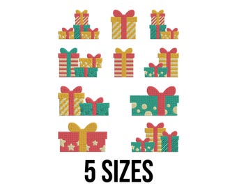 Op de afbeelding: Een verzameling geborduurde geschenkdozen in verschillende maten en ontwerpen. De dozen hebben strikken en zijn in tinten rood, geel en blauwgroen, met ster- en streepmotieven. De tekst "5 SIZES" wordt vetgedrukt in het zwart weergegeven.