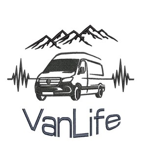 Op de afbeelding: Zwart-wit geborduurd ontwerp met een busje, bergen en een hartslaglijn. De tekst "VanLife" is onder de bus gebogen. Het ontwerp staat op een witte achtergrond.