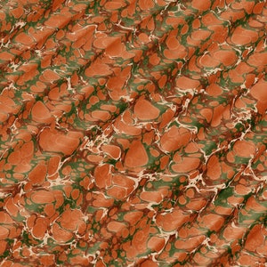 Papel marmolado a mano para encuadernación y restauración, diseño español, 48 x 67 cm, serie d657