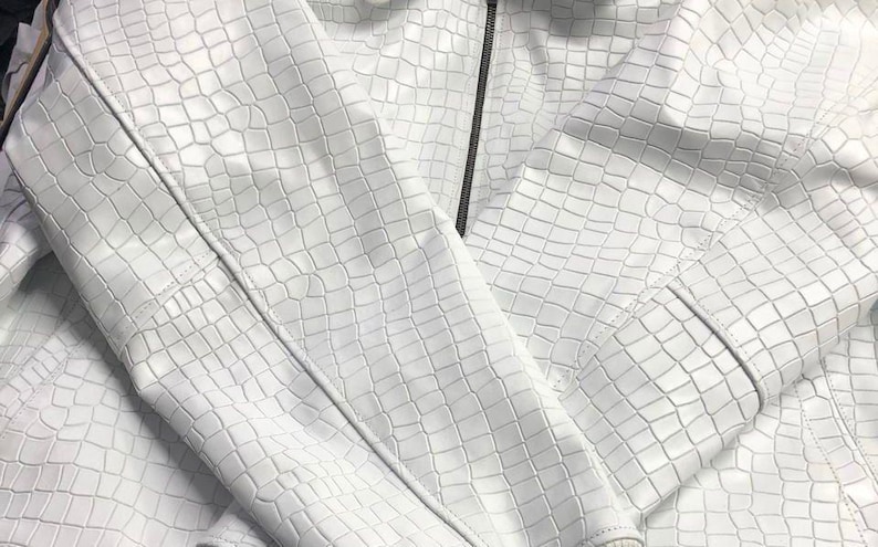 Chaqueta de piel Polo Chaqueta bomber de piel de cocodrilo blanca Chaqueta Polo bordada con piel / Regalo ideal imagen 4