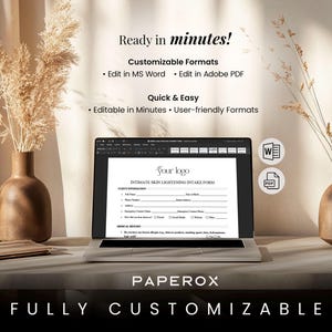 Puede incluir: Un ordenador port&aacute;til que muestra un formulario de admisi&oacute;n personalizable para tratamientos de aclaramiento de la piel &iacute;ntima. El formulario se puede editar en Microsoft Word y Adobe PDF. El texto en la pantalla dice "Su logotipo" y "Formulario de admisi&oacute;n para el aclaramiento de la piel &iacute;ntima". El port&aacute;til est&aacute; sobre una mesa de madera con plantas de hierba seca a cada lado.