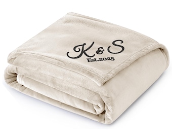 Custom Embroidered Name Fleece Throw Blanket - Cozy Soft for Bed, Sofa & Travel - Personalized Wedding Gift, Valentine&#39;s Gift - Cream