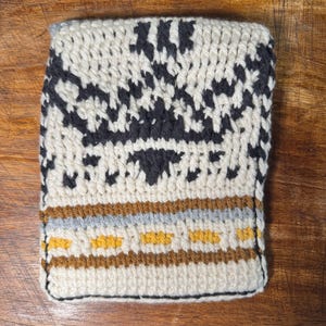 Tunisian Crochet Kindle Sleeve Pattern | Blackbird E-Reader Pouch PDF | Medium Skill Mosaic Crochet Tablet Cover Blueprint
