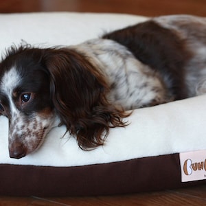 BUNBED, Cama para perros Dachshund, Cama madriguera, Felpa de marfil blanco y cama para perros de vellón marrón, Cama para perros pequeños, Cama Dachshund, Regalo para perros Wiener