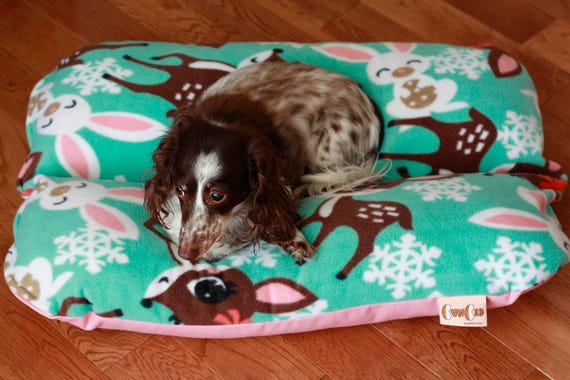 Hot dog bun dog bed 2025
