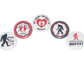 Bigfoot Valentine, 1", 1.25", 1.5", 2.25", Button, Valentine, Sasquatch, Valentine Theme, Valentine Decor, Flatback, Pinback, Badge, MC019