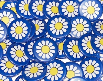 Daisy Magnet, 1", 1.25", Button Magnet, Daisy Decor, Daisy, Daisy Theme, Daisy Party, Blue Daisy, Daisy Party Favor, Daisy Birthday, OG001