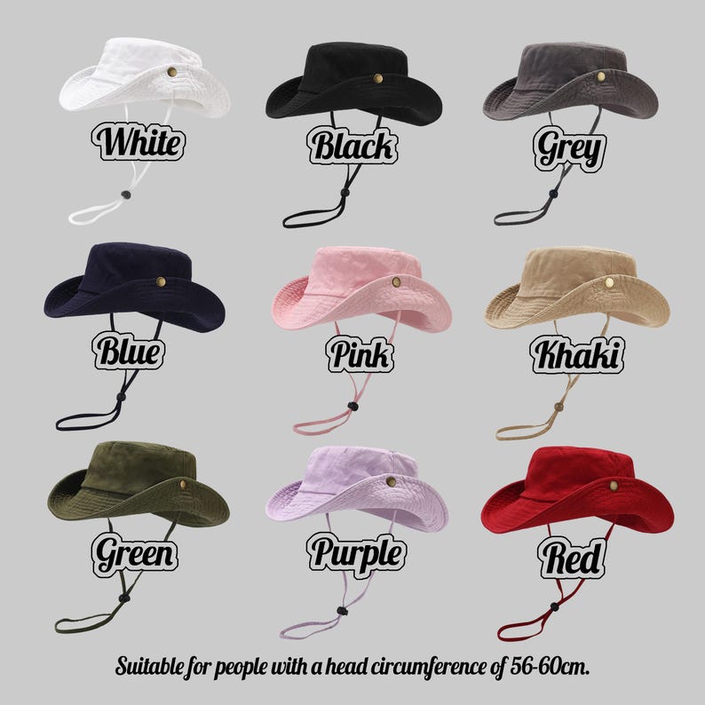 K&ouml;nnte beinhalten: Neun verschiedenfarbige Fischerh&uuml;te, darunter wei&szlig;, schwarz, grau, blau, rosa, khaki, gr&uuml;n, lila und rot. Jeder Hut hat ein Kinnband und ein kleines Knopfdetail. Der Text lautet: "Geeignet f&uuml;r Personen mit einem Kopfumfang von 56-60cm."