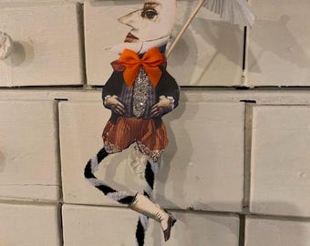 Adorno de HALLOWEEN Hombre en la Luna * Piernas de chenilla * Único