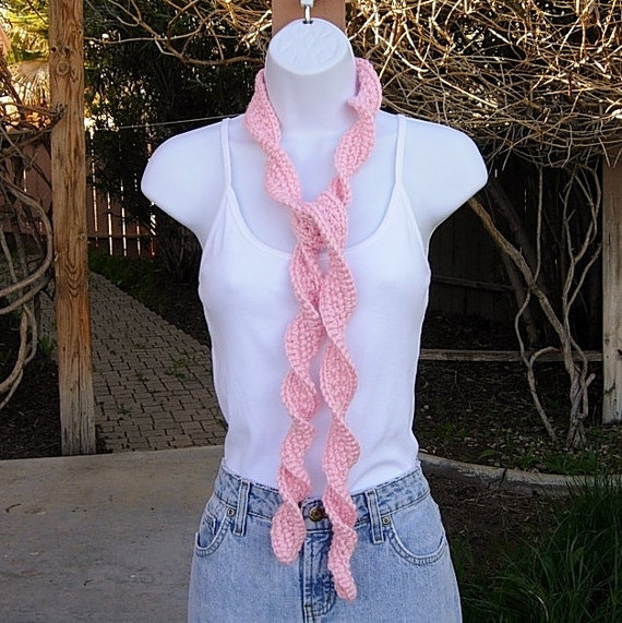 TWISTED INFINITY NECK WARMER IN LIGHT PINK, GIRL TWISTED INFINITY NECK WARMER IN LIGHT PINK, GIRL
