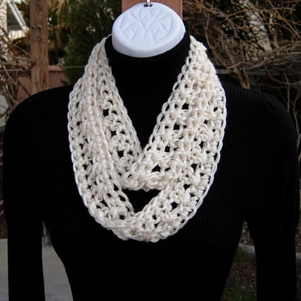 Off White Super-Thin Knit Scarf