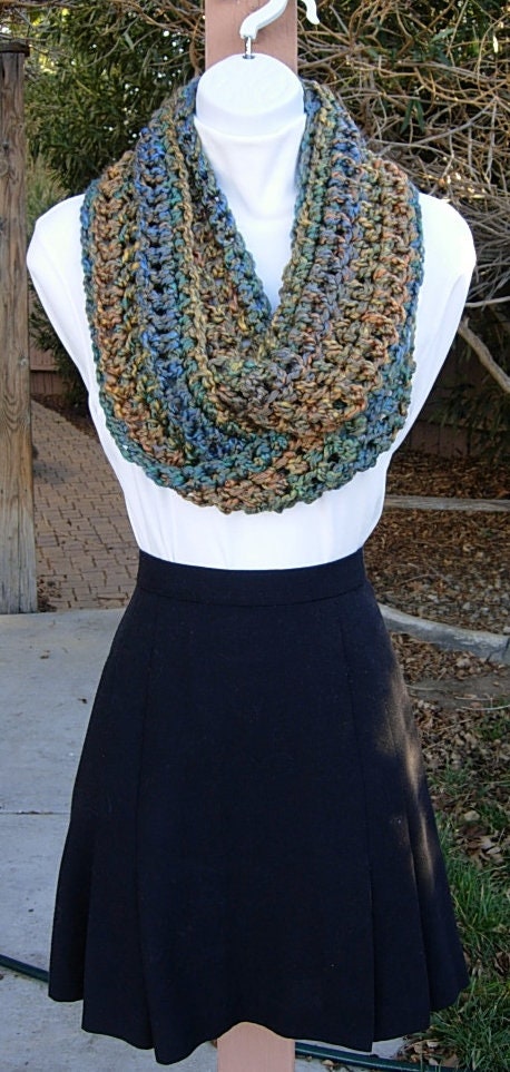 Colorful CROCHET INFINITY SCARF Loop Cowl Rust Blue Teal Green Mustard ...