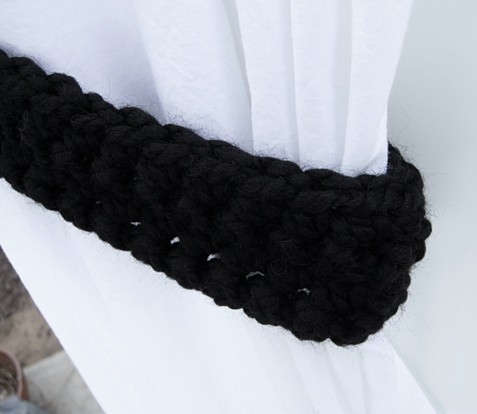 One Pair of Solid Black Curtain Tie Backs Curtain Tiebacks Etsy