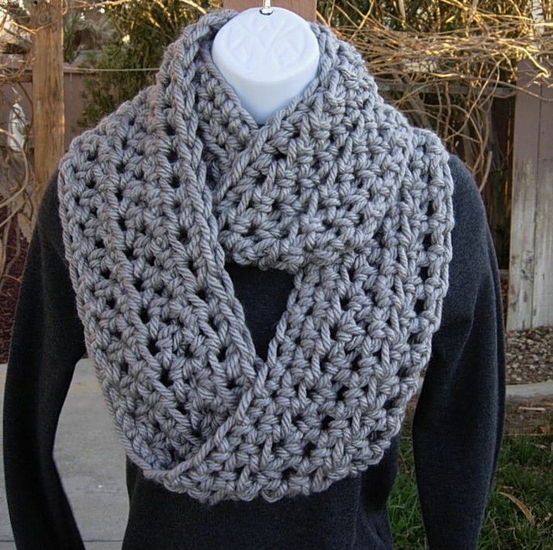 INFINITY SCARF Cowl Loop Light Solid Grey Gray 100% Soft Bulky Acrylic ...