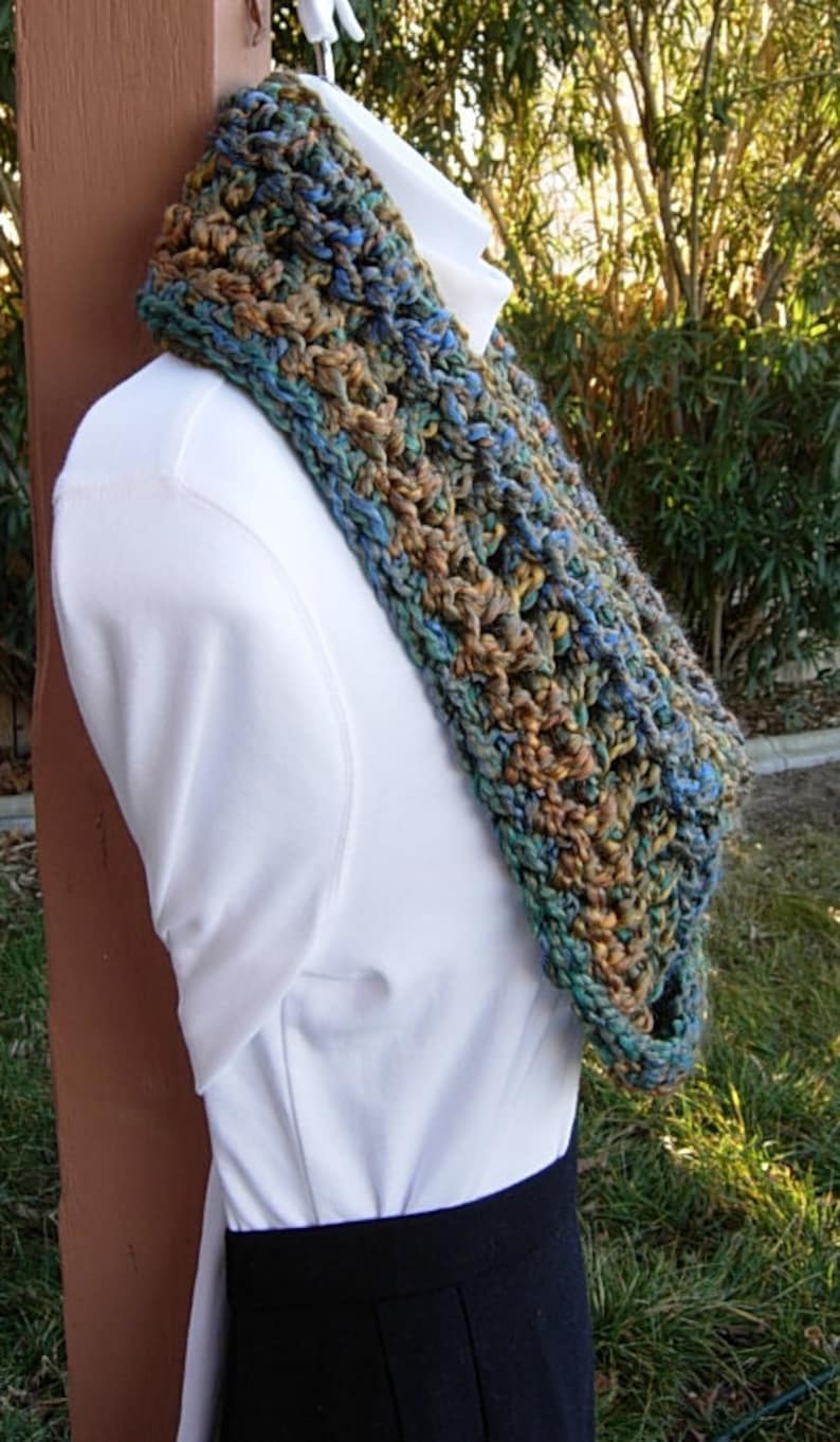 Colorful CROCHET INFINITY SCARF Loop Cowl Rust Blue Teal Green Mustard ...