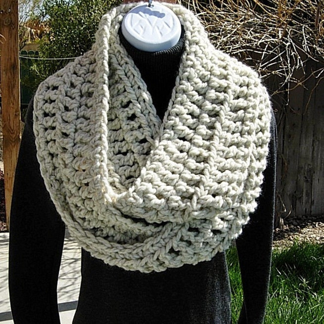 INFINITY COWL SCARF off White W/ Black, Color Options, Bulky Soft Thick ...
