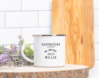 Personalisierter Camping-Becher - Hochzeitsgeschenk, Kaffee-Liebhaber-Geschenk, Lagerfeuer-Tasse mit Gravur, klassisches Design, individueller Text, Outdoor-Abenteuer-Tasse