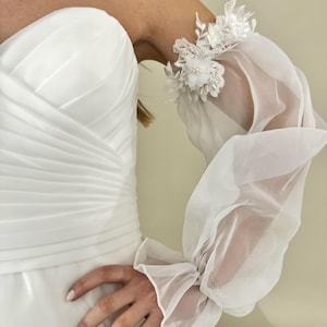 Romantic sleeves, Tulle Sleeves, Beaded wedding sleeves, Handmade Sleeves, Removable wedding sleeves, 3D floral bridal sleeve, bridal sleeve