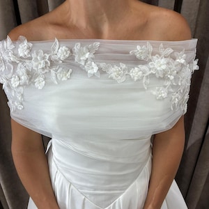 Wedding Tulle Shoulder Wrap, Off Shoulder Tulle Shawl, Bridal Shoulder Wrap, Bridal Cape, Romantic Wedding Bolero, Wedding Shoulder Bolero