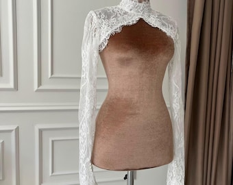 Bruidsbolero van kant, bruidstopje met hoge hals, kanten shrug met lange mouwen, bruidsbedekking, romantisch kanten bruidsjasje, ivoren bruidsbolero