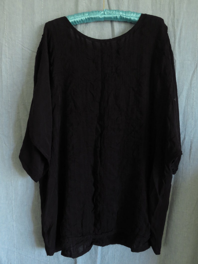 XXL Johnny Was Black Embroidered Tunic Black-on-Black Embroidery Rayon Size 2X Plus Size