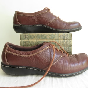 8.5 Brown Leather Clarks Bendables Loafers Lace-Up Shoes Size 8.5M bild 1