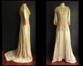 1880s Silk Gown Satin & Lace w/ Train Cream Beige Ecru Champagne Antique Wedding Gown Bustle Ball Gown Victorian Evening Gown 19th Cent