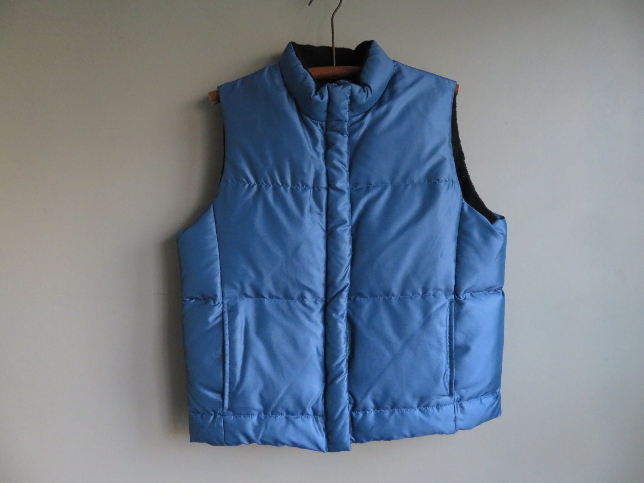 gap men's vests