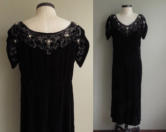 L 1920s Black Silk Velvet Beaded Dress Handmade Hand-Beading and Rhinestones Vintage Black Silk Velvet Midi Dress Size Large