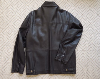 Classic Gap Men's Black Leather Jacket - Immaculate Condition
