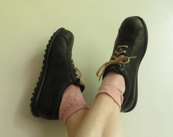 90s Vintage Camper Shoes Black Leather Lace-Up Size 39 Euro / 8.5-9 US