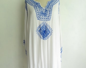M Embroidered Dress Beach Cover-Up Moroccan Style Tunic White w/Blue Embroidery Size Medium