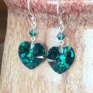 Smaragdgroen hart hangoorbellen, sterlingzilver, ZELDZAME Swarovski Oostenrijkse kristallen bedels, geboortesteen sieraden mei, Valentijnsdagcadeau