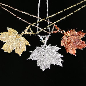 Kleine Zuckerahornblatt Halskette, Silber, Gold oder Kupfer echte Baby Ahornblatt Anhänger, Botanische Natur Schmuck