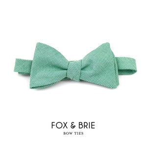 Spearmint Green Bow Tie