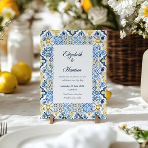 Modelo de convite de casamento com azulejos de Amalfi | 5x7" editável e completo | Suíte para casamento no destino para impressão com código QR | Principal + Detalhes + RSVP