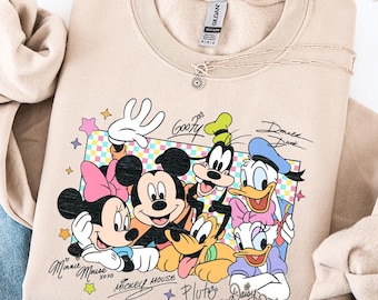 Vintage Mickey and Friends Signatures Sweatshirt,Disney Characters,Mickey&Co,Disneyland Sweatshirt,Disney Trip,Disney Family Vacation
