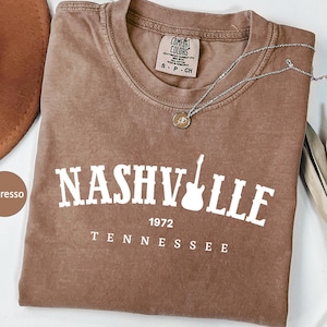 Comfort Colors Nashville Shirt,Tennessee Shirt,Music Shirt, Country Music Shirt,Nashville Gift,Girls Trip Group Shirt,Nashville Trip Shirt bild 1