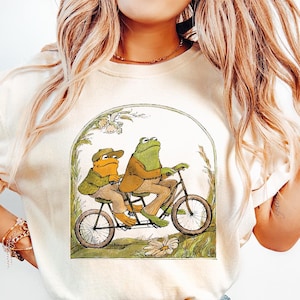 Comfort Colors Frog And Toad Shirt,Frog And Toad Shirt, Vintage Classic Book Tee, Retro Frogs Shirt, Frog 90s Graphic Shirt,Book Lover Gift