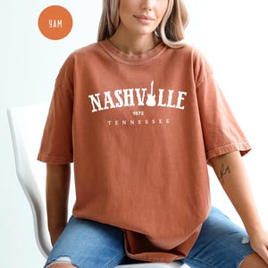 Comfort Colors Nashville Shirt,Tennessee Shirt,Music Shirt, Country Music Shirt,Nashville Gift,Girls Trip Group Shirt,Nashville Trip Shirt bild 4