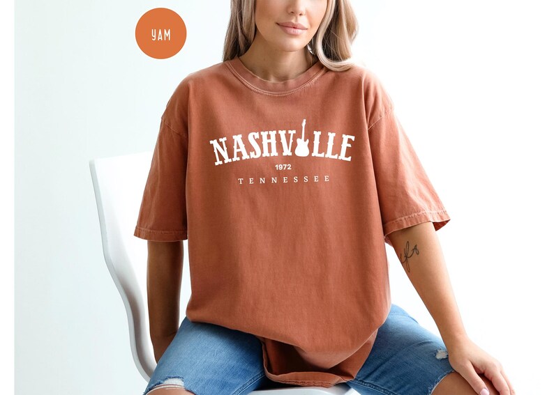 Comfort Colors Nashville Shirt,Tennessee Shirt,Music Shirt, Country Music Shirt,Nashville Gift,Girls Trip Group Shirt,Nashville Trip Shirt bild 4