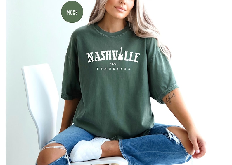 Comfort Colors Nashville Shirt,Tennessee Shirt,Music Shirt, Country Music Shirt,Nashville Gift,Girls Trip Group Shirt,Nashville Trip Shirt bild 3