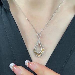 シトリン ティアドロップ ペンダントネックレス | スターリングシルバーの繊細な宝石ジュエリー（彼女用） | 11月の誕生石ギフト | エレガントな輝きのネックレス