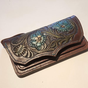 Cartera de mujer cosida y hecha a mano