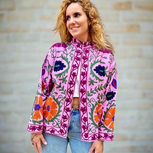 Bestickte Jacke aus Baumwolle mit Blumenmuster