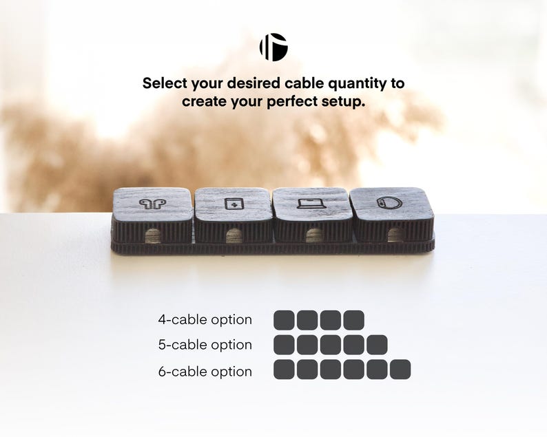 Puede incluir: Un organizador de cables con cuatro bloques de madera oscura, cada uno con un icono diferente: un tel&eacute;fono, un cuadrado, un port&aacute;til y un rat&oacute;n. El texto dice: "Seleccione la cantidad de cables deseada para crear su configuraci&oacute;n perfecta."