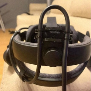 Valve Index Cable Strain Relief Clip, VR Headset Cable Support, Secure Fit for Valve Index, Reduces Tension and Prevents Cable Damage