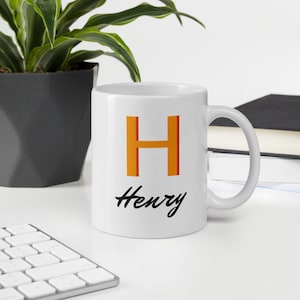 Taza personalizada con letra, nombre, mensaje. Idea de regalo única para cumpleaños, aniversario, para él o ella, familiares y amigos.